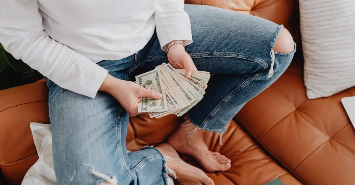 Living a Luxury Lifestyle on a Budget